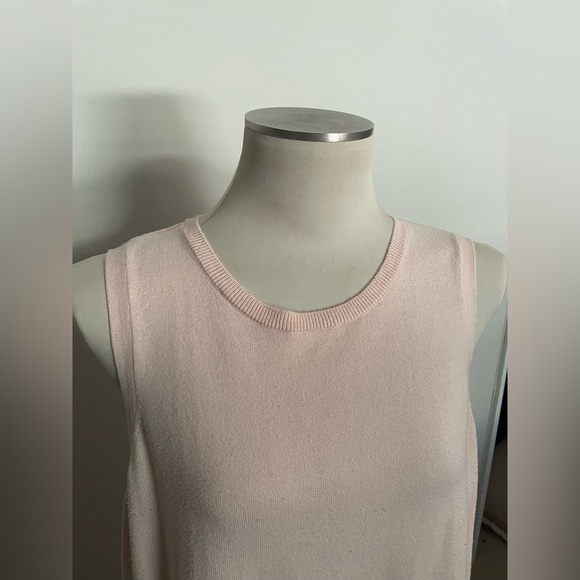 Mixed media ballet pink sweater from LOFT - Picture 3 of 6